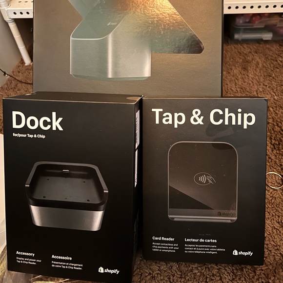 Stand, dock, tap and chip reader - Picture 2 of 2